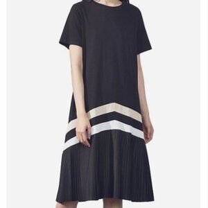UCHUU Pleated Midi Dress Black beige white stripes Small 4-6 Montreal Designer